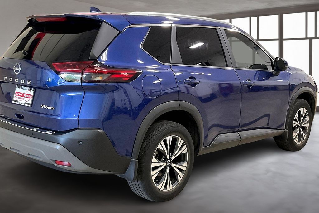 2023 Nissan Rogue SV photo 2