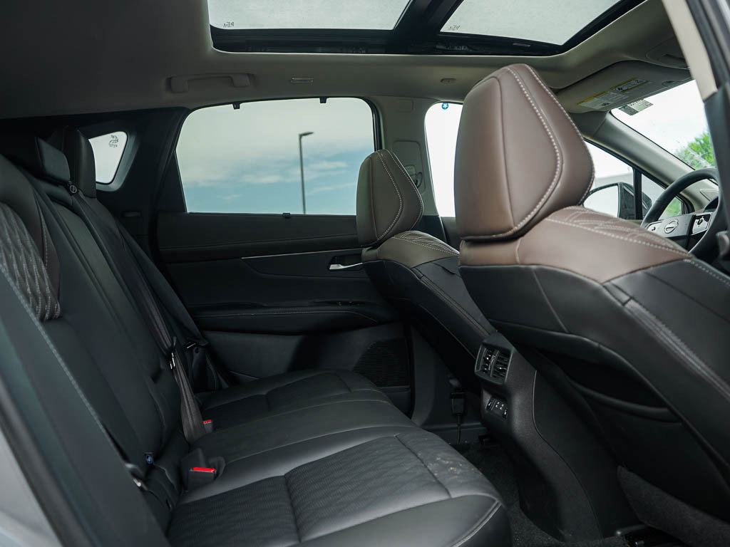 2025 Nissan Murano Platinum photo 7