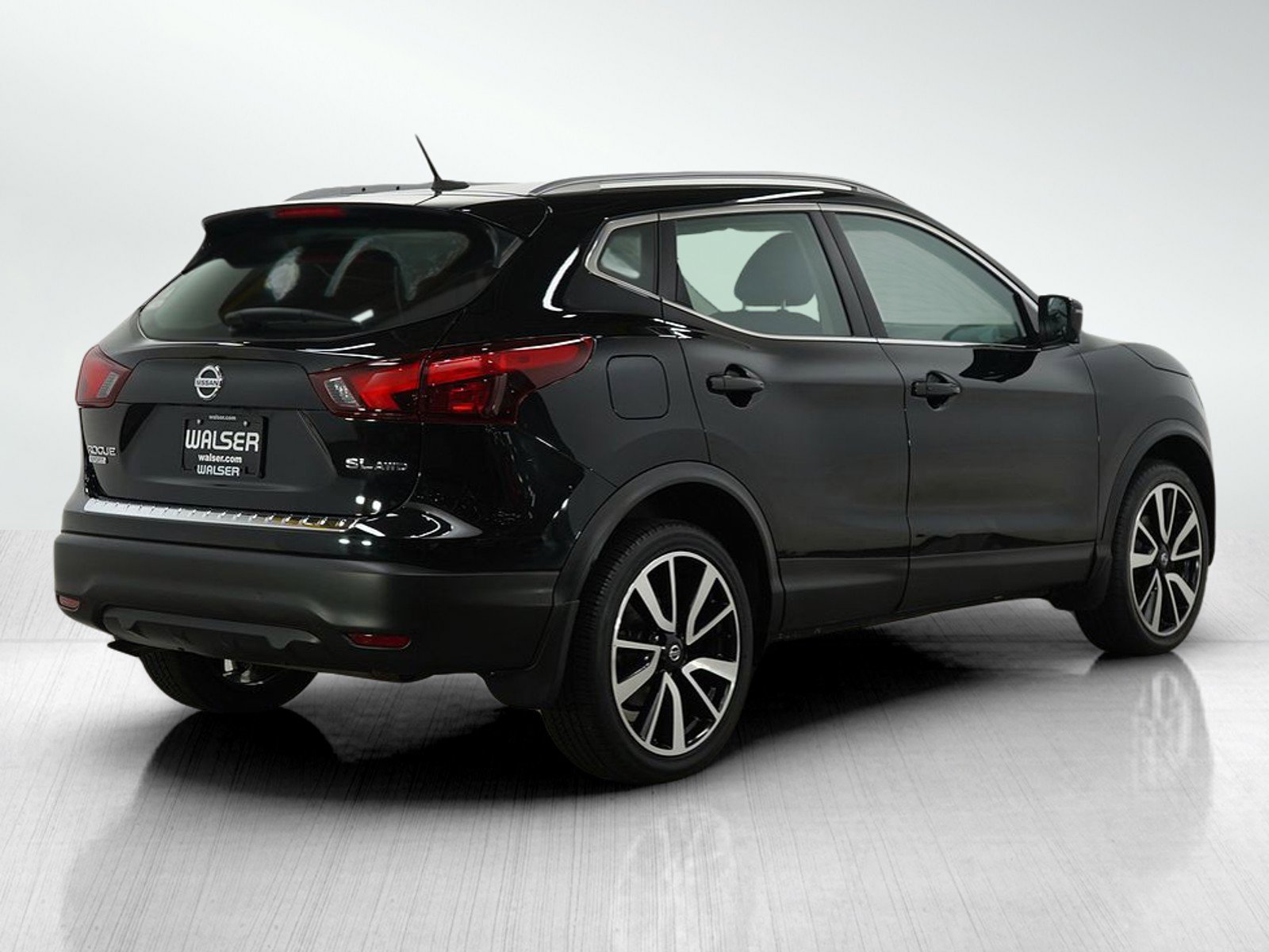2017 Nissan Rogue Sport SL photo 5