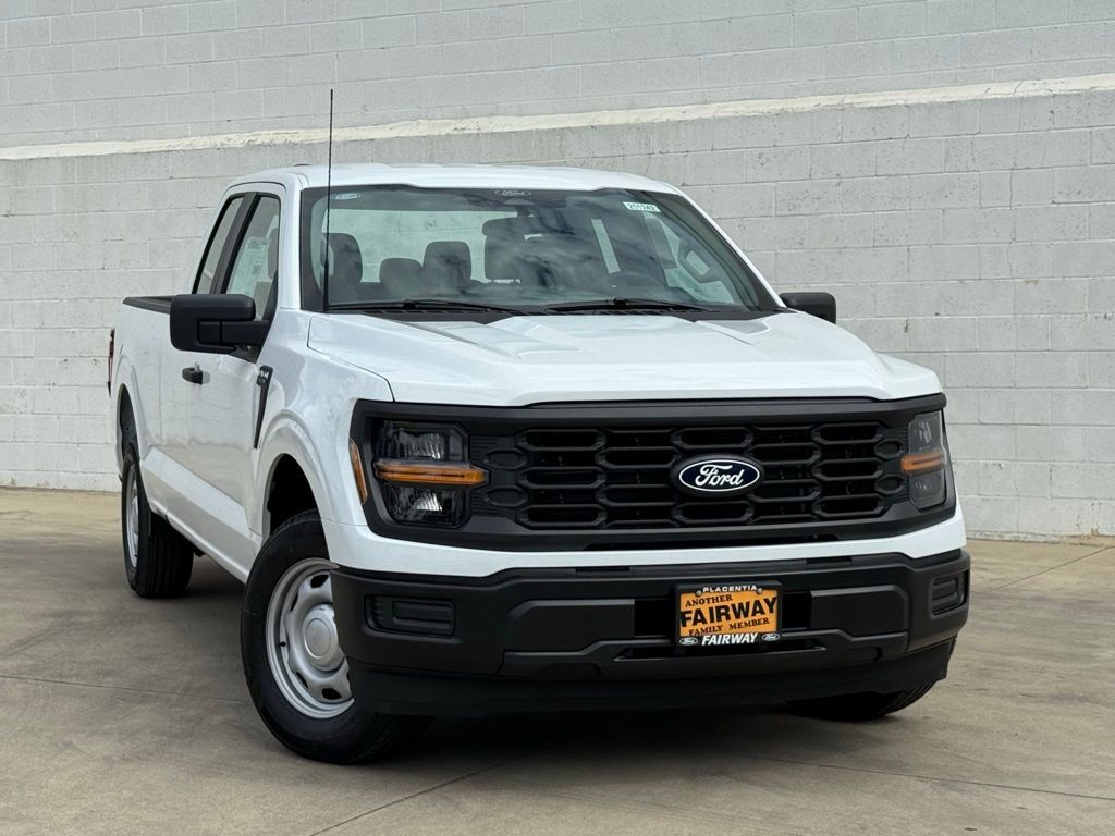 2025 Ford F-150 XL photo 2