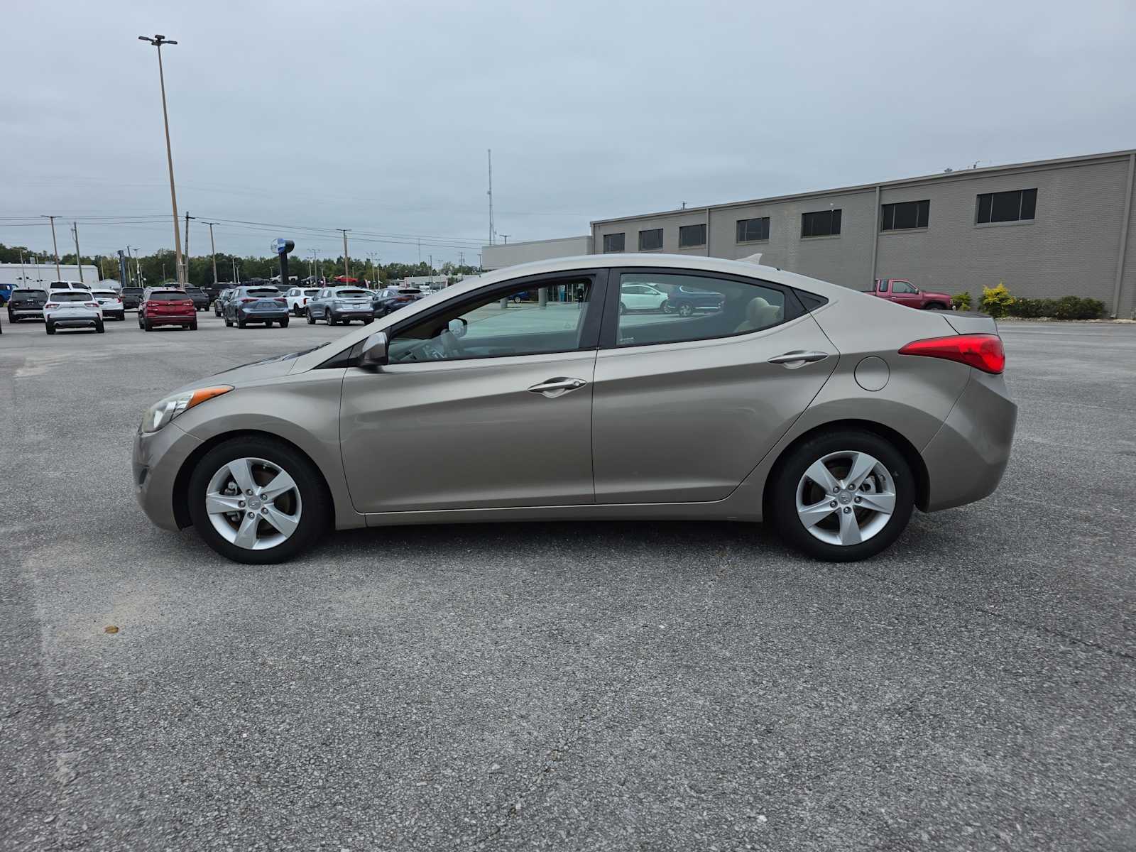 2013 Hyundai Elantra GLS photo 4