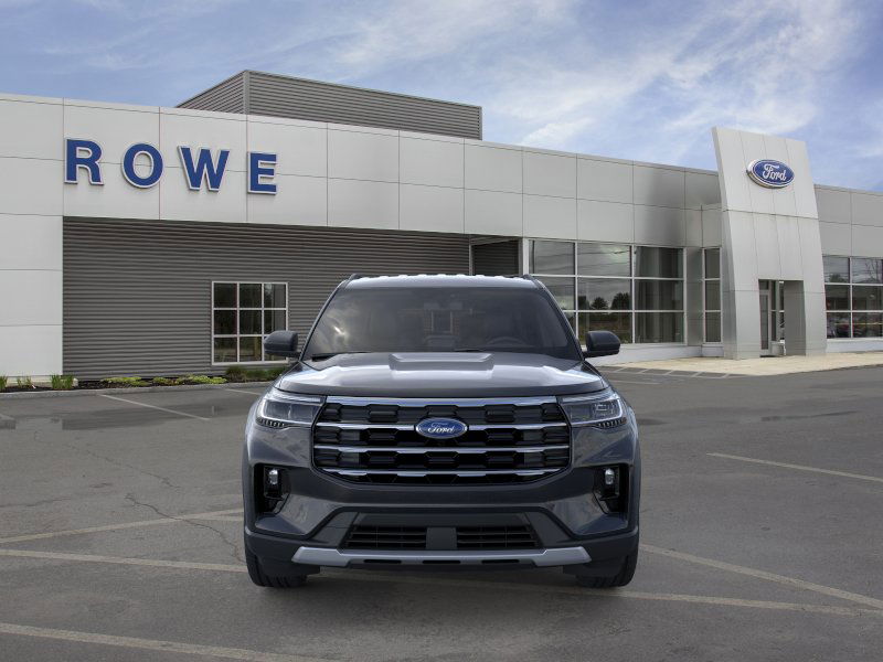 2025 Ford Explorer photo 3