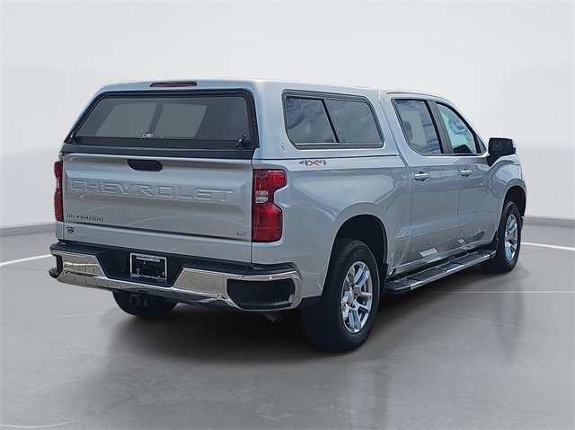 2022 Chevrolet Silverado 1500 LT photo 3