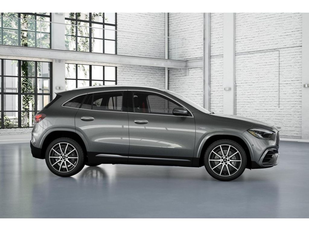 2025 Mercedes Benz GLA 35 AMG 4MATIC photo 13