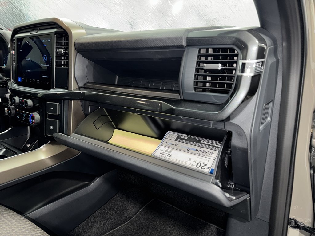 2025 Ford F-150 STX photo 13