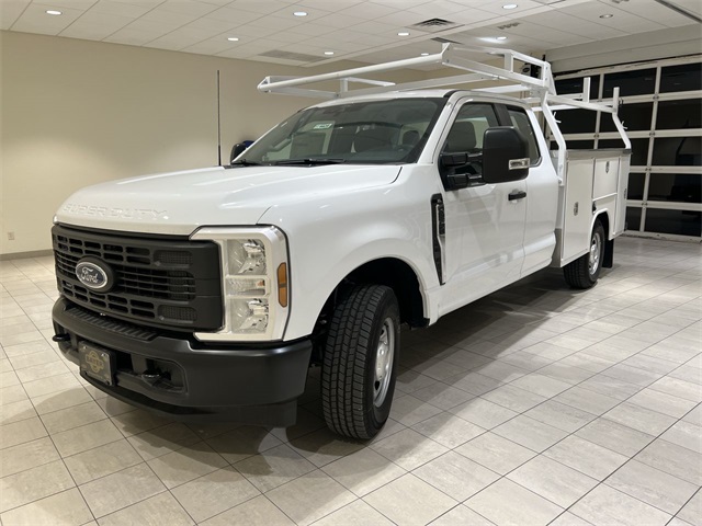 2026 Ford F-250 Super Duty XL's photo