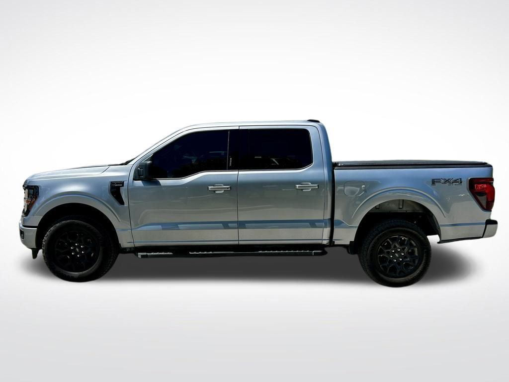 2024 Ford F-150 XLT photo 2