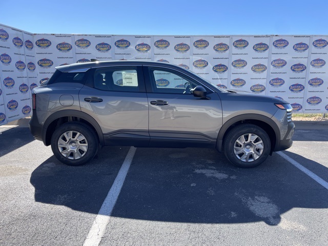 2026 Nissan KICKS S's photo