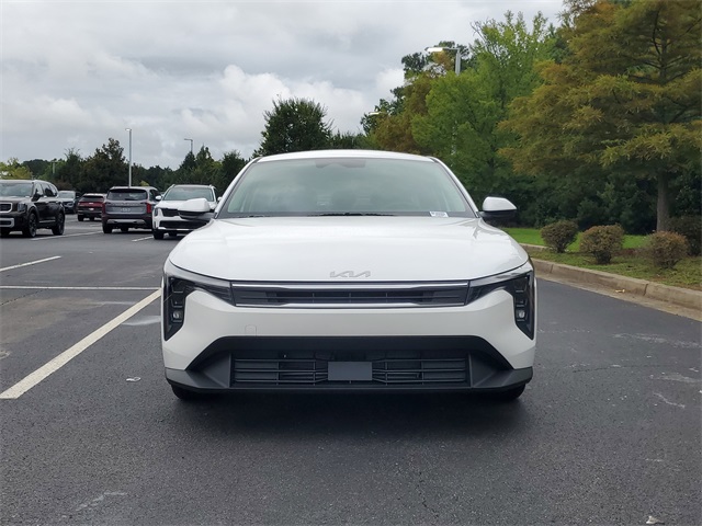 2025 Kia K4 LXS photo 2