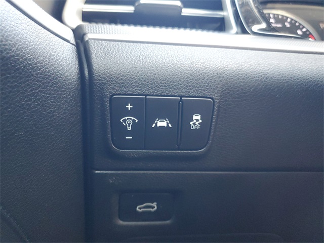 2023 Kia K5 GT-Line photo 25