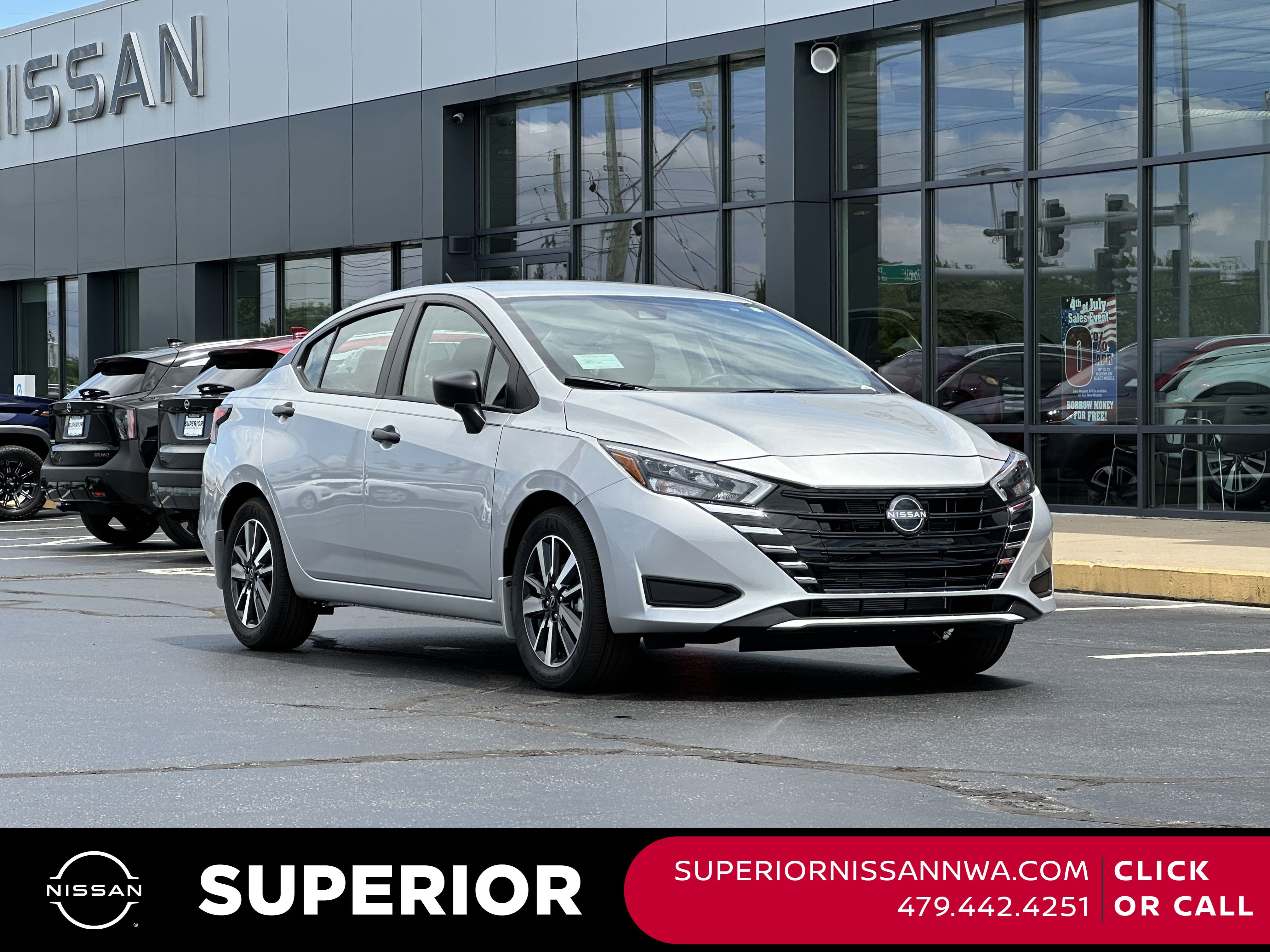 2025 Nissan Versa S's photo