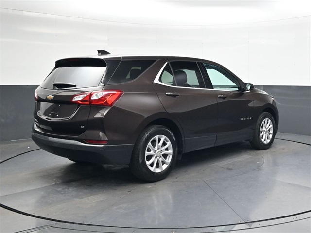 2020 Chevrolet Equinox LT photo 3