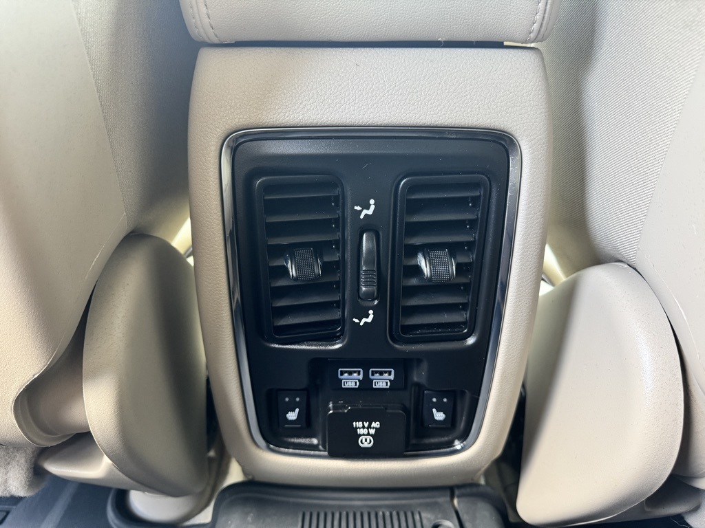 2021 Jeep Grand Cherokee Overland photo 11