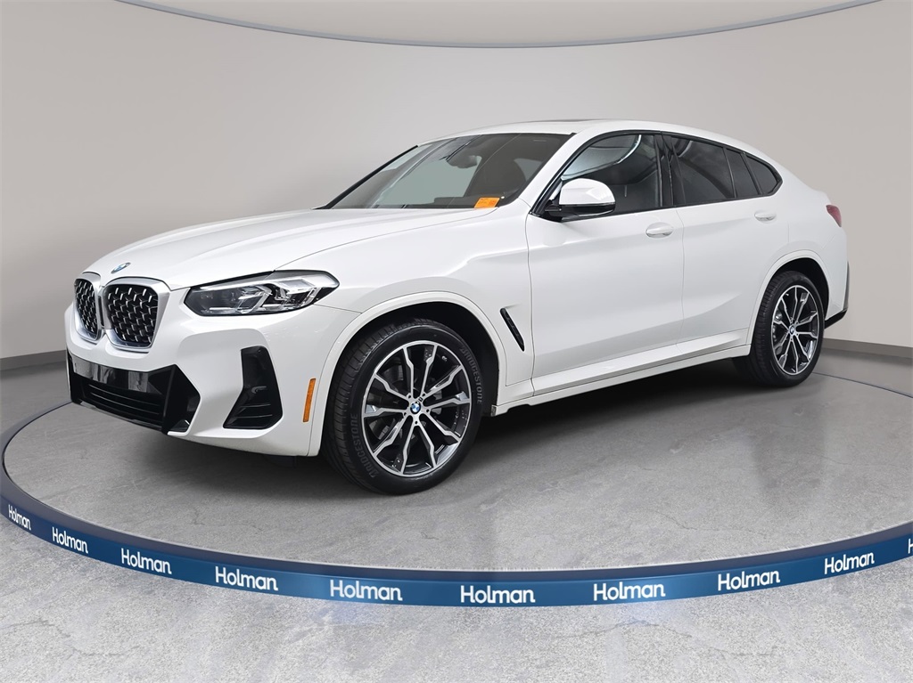 2022 BMW X4 30i's photo