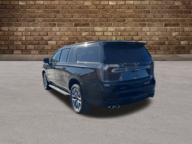 2026 Chevrolet Suburban RST photo 3