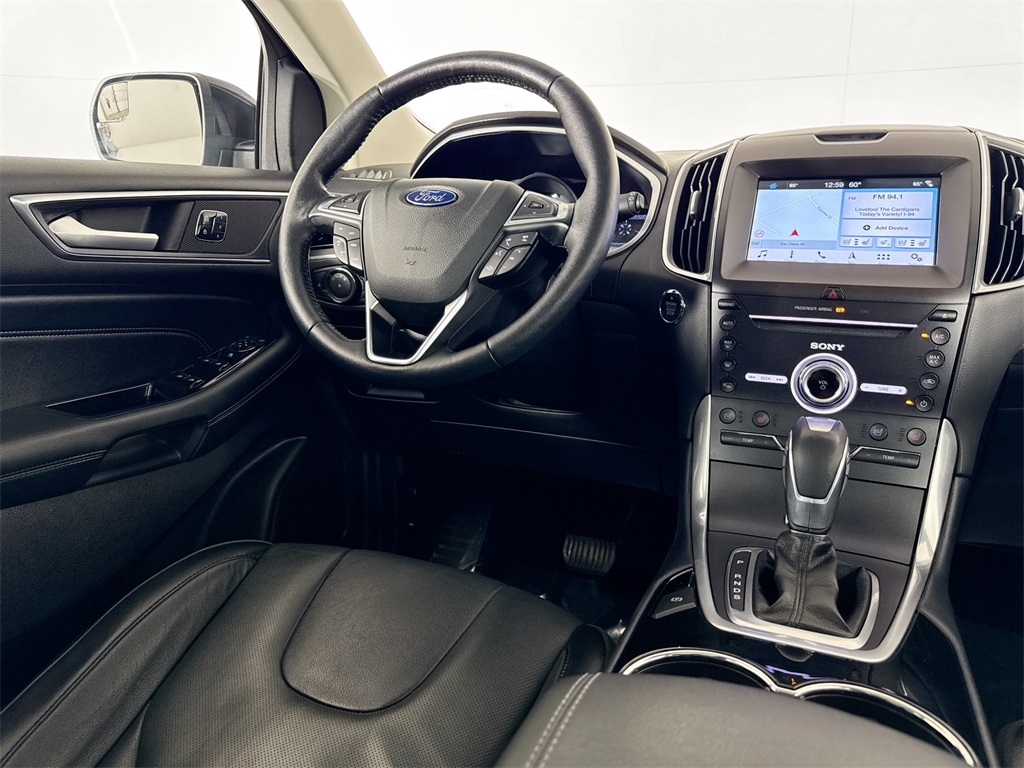 2018 Ford Edge Titanium photo 7