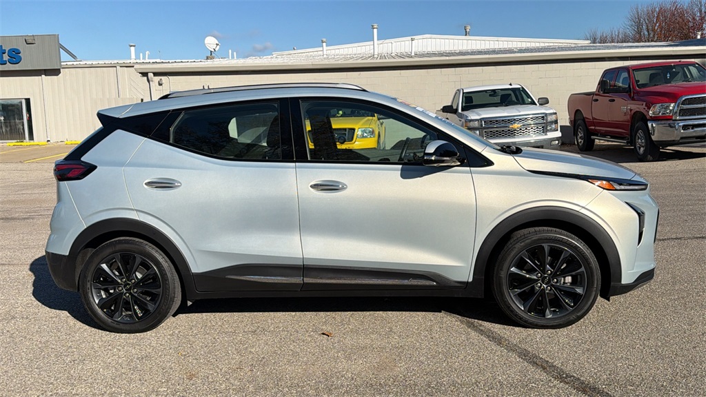 Used 2022 Chevrolet Bolt EUV Premier with VIN 1G1FZ6S07N4104588 for sale in Indianola, IA