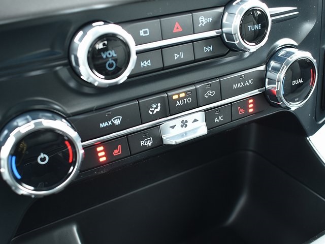 2025 Ford F-150 XLT photo 17