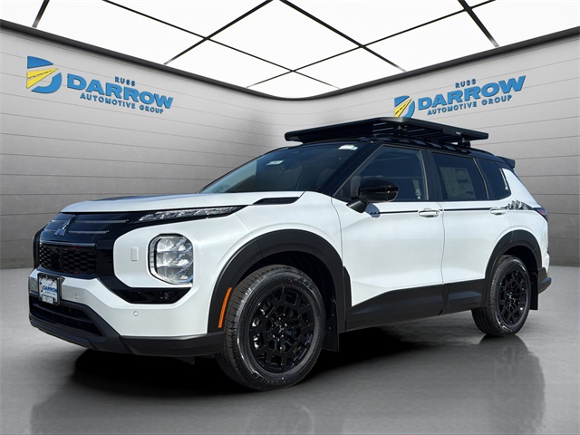 2025 Mitsubishi Outlander Trail Edition's photo