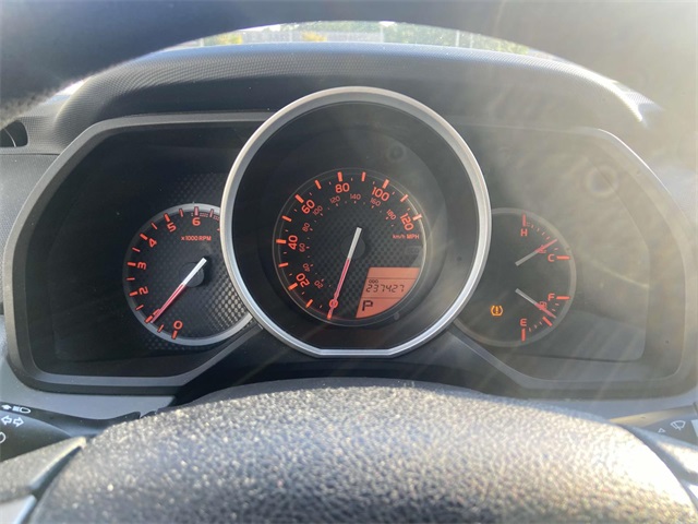 2011 Toyota 4Runner SR5 photo 19