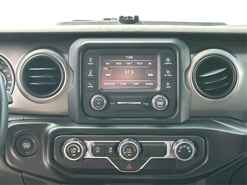 2020 Jeep Gladiator Sport photo 14