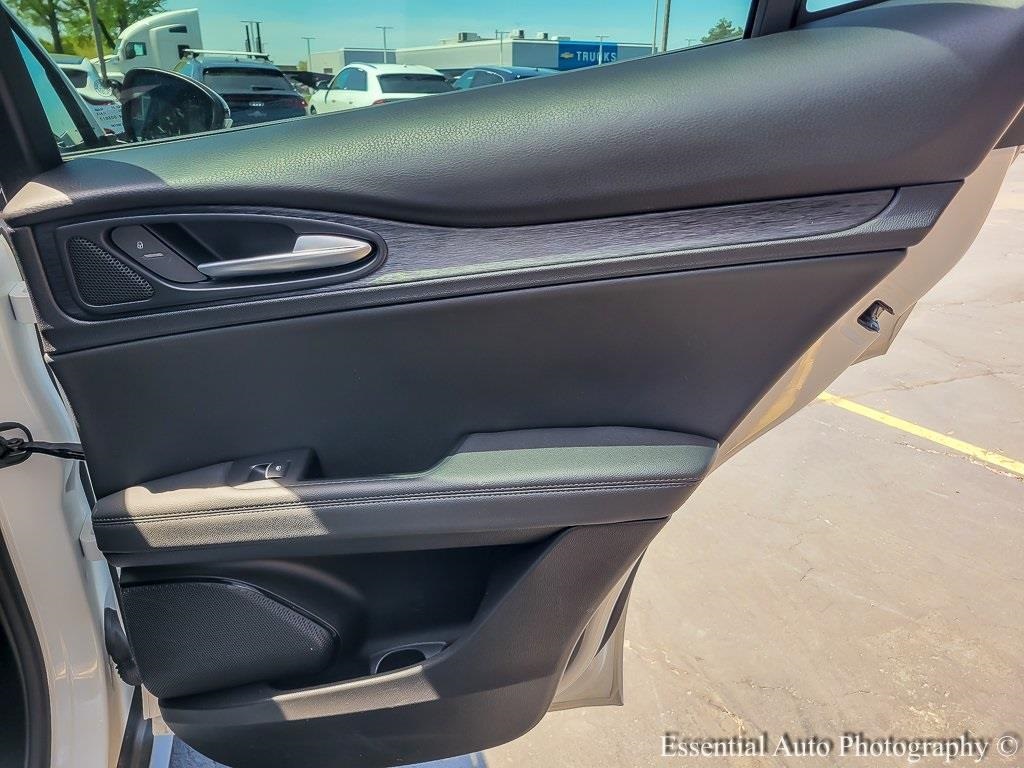 2024 ALFA ROMEO STELVIO - Image 20