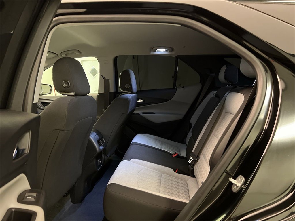 2022 Chevrolet Equinox LS photo 21