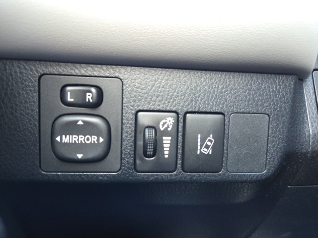 2018 Toyota RAV4 XLE photo 15
