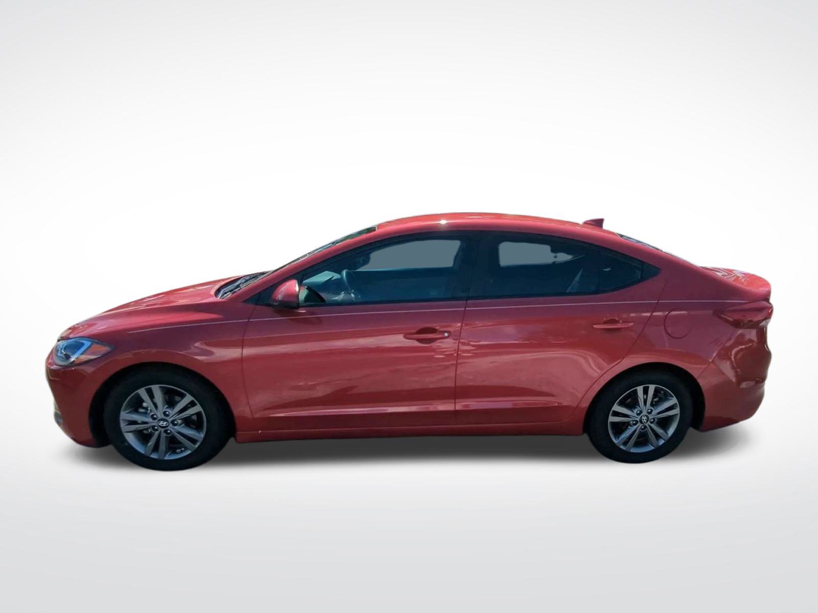 2018 Hyundai Elantra SEL photo 5