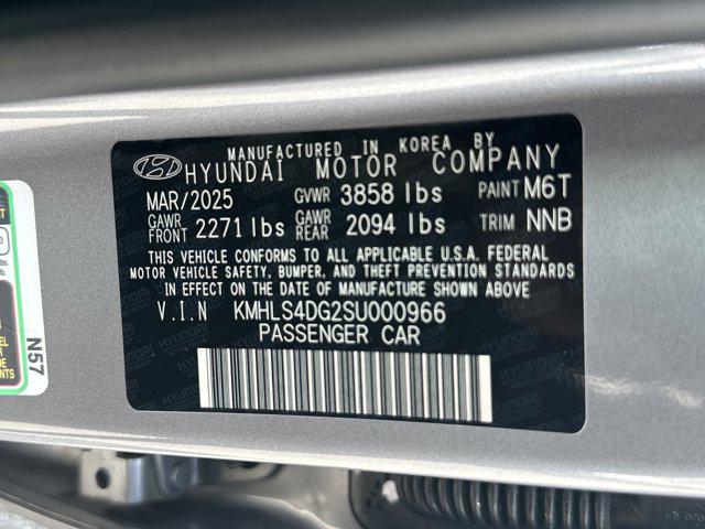 2025 Hyundai Elantra SEL Convenience photo 30