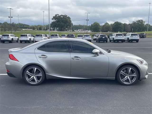 2018 Lexus IS 300 photo 2