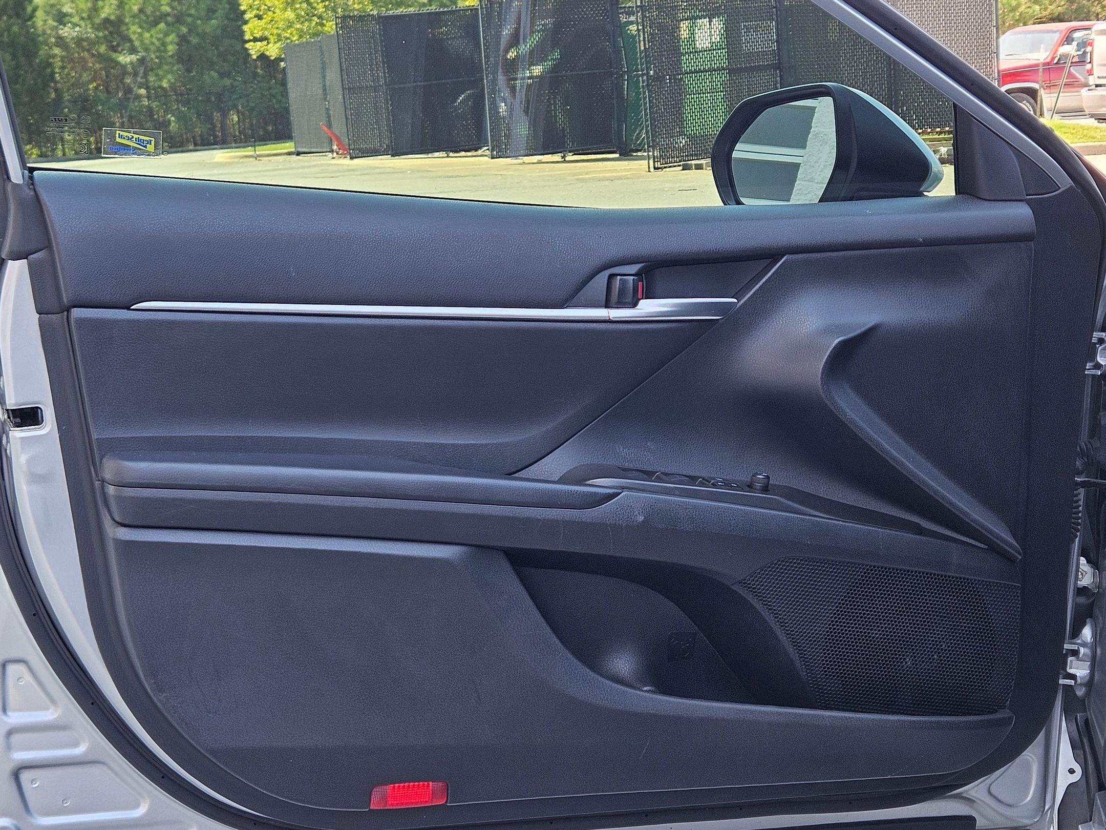 2023 Toyota Camry SE photo 13