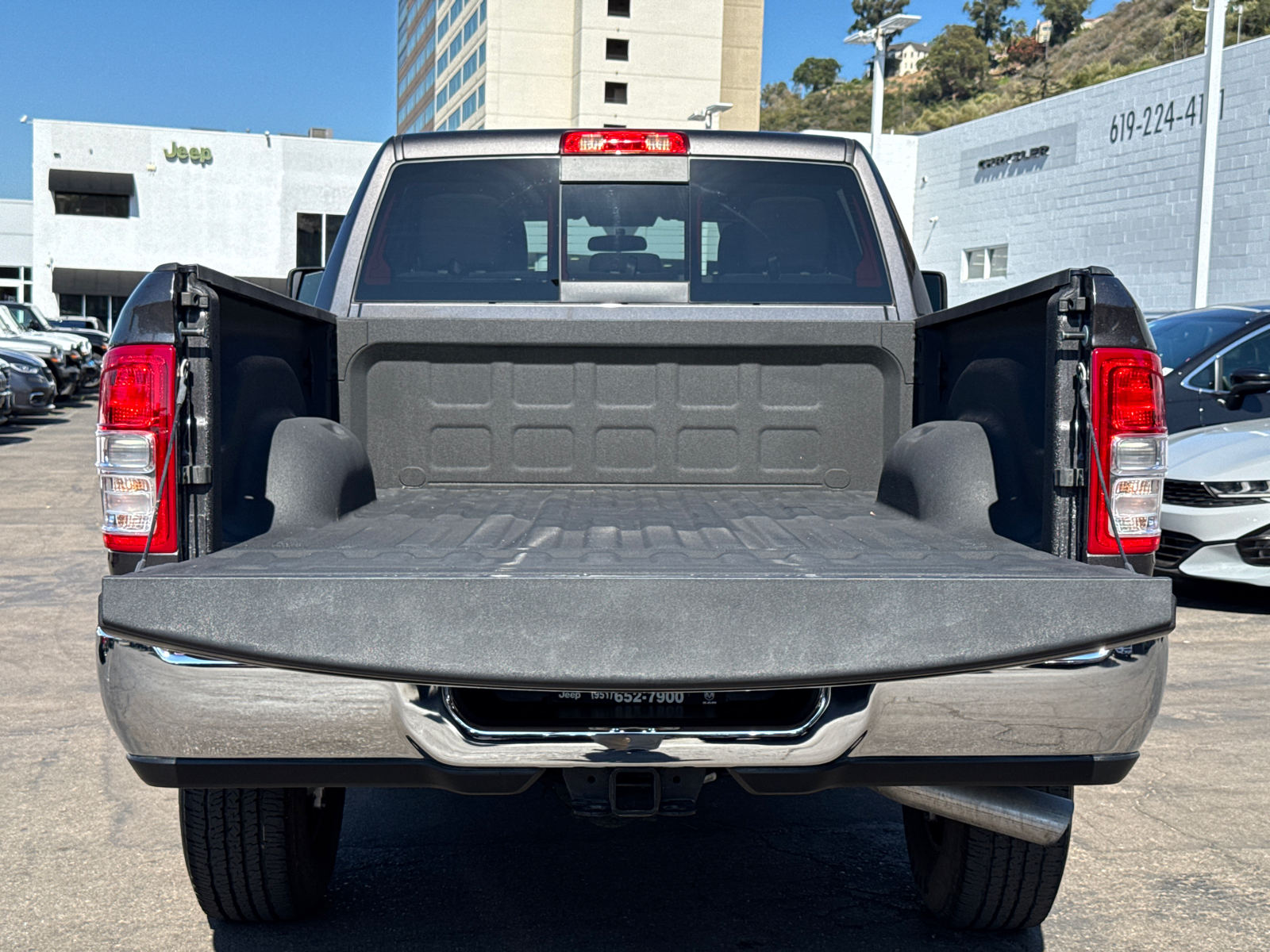 2024 Ram 2500 Tradesman photo 2