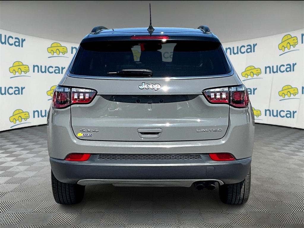 2022 Jeep Compass Limited photo 5