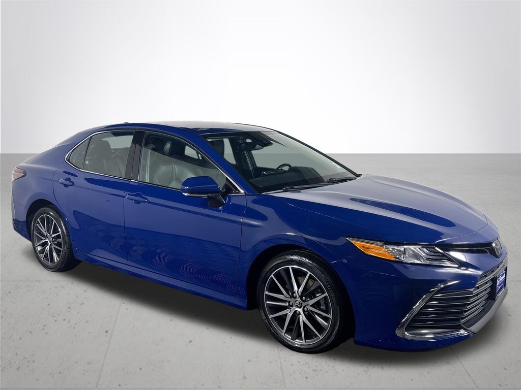 2023 Toyota Camry XLE photo 4