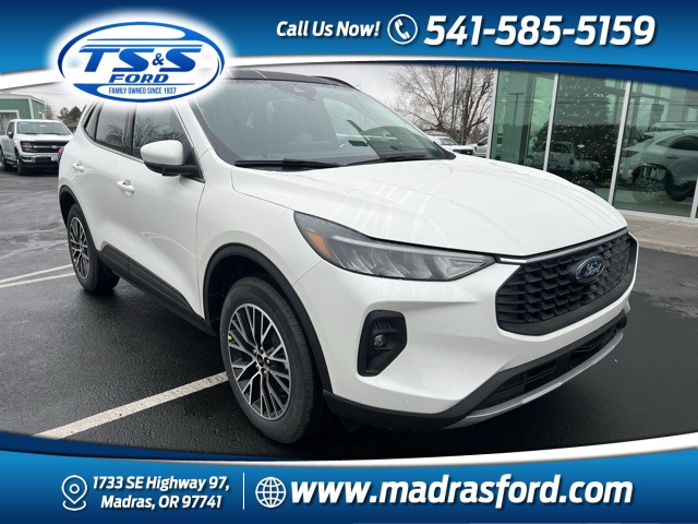 2025 Ford Escape PHEV's photo