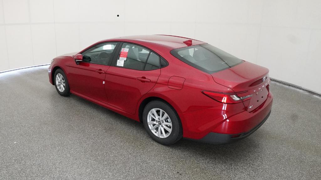 2026 Toyota Camry LE photo 13