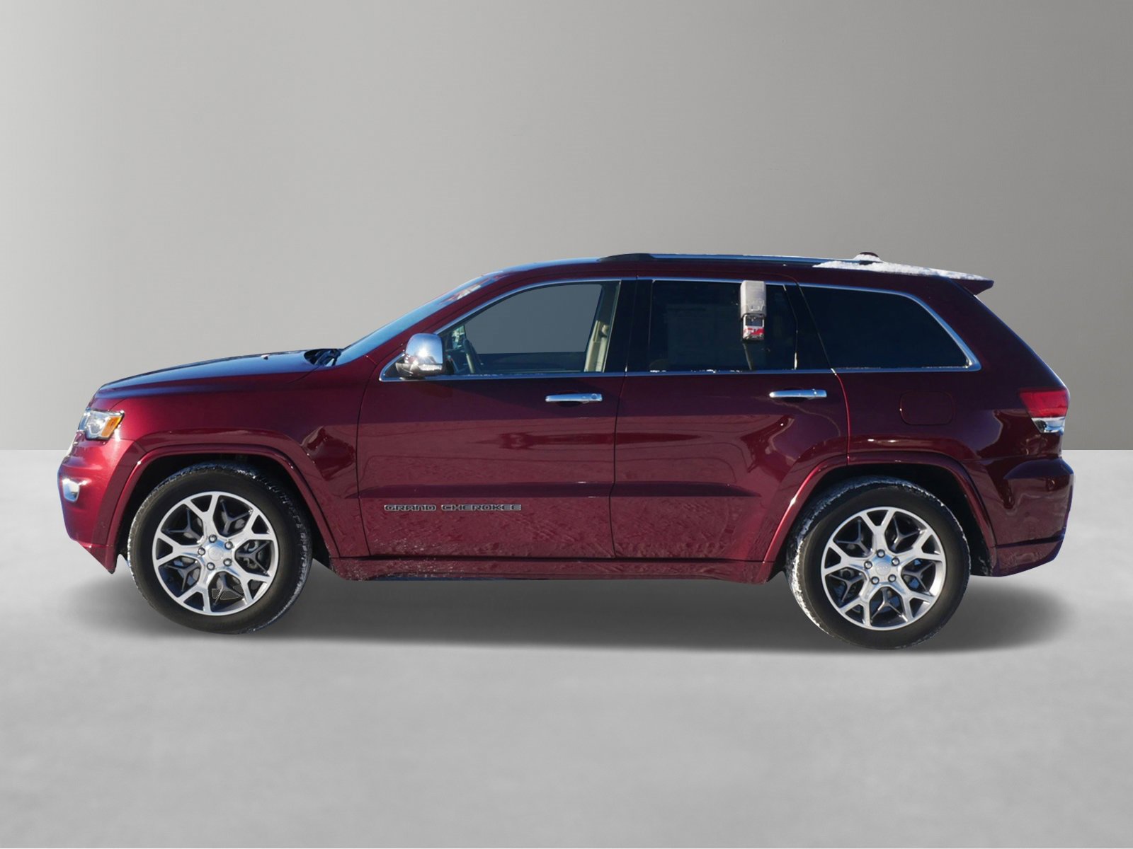 Used 2021 Jeep Grand Cherokee Overland with VIN 1C4RJFCG5MC501924 for sale in White Bear Lake, Minnesota