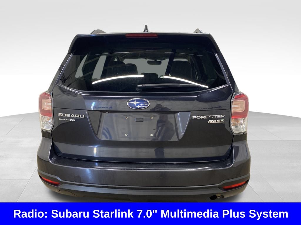 2017 Subaru Forester 2.5i Premium photo 3