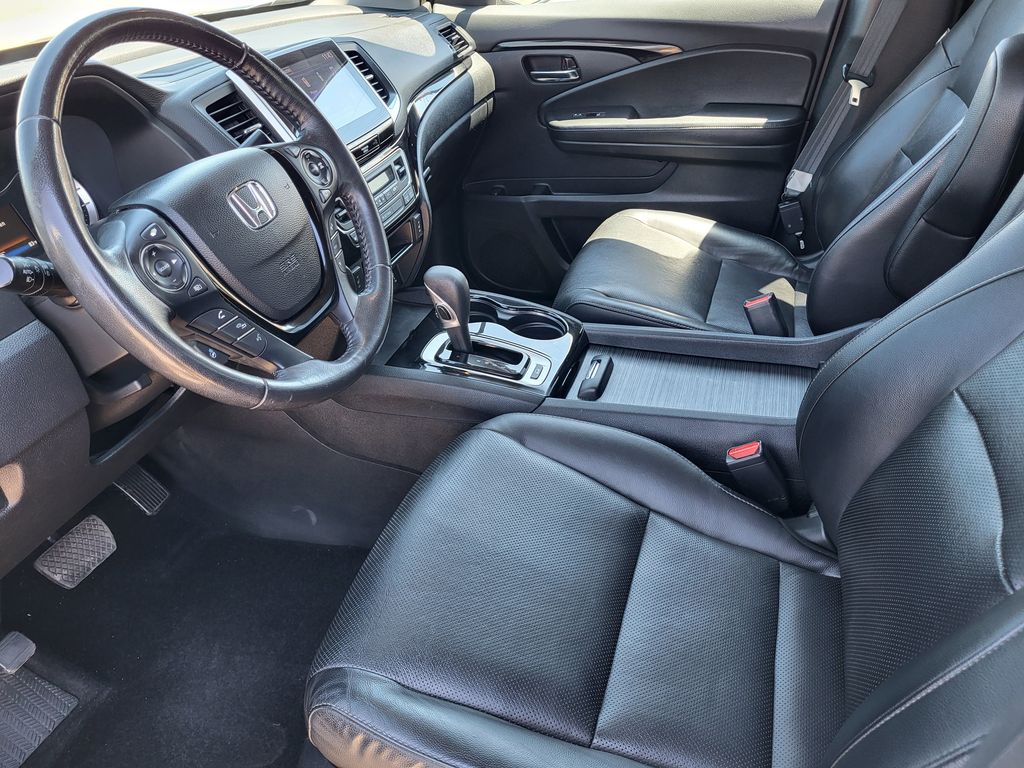 2019 Honda Ridgeline RTL-E photo 12