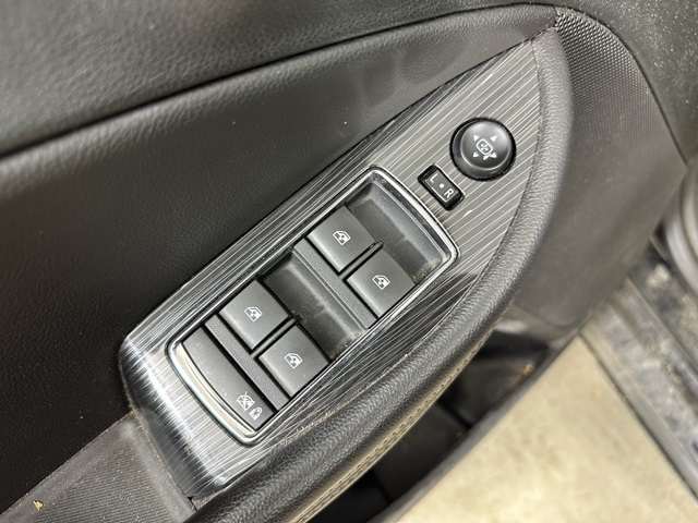 2017 Chevrolet Impala 1LT photo 19