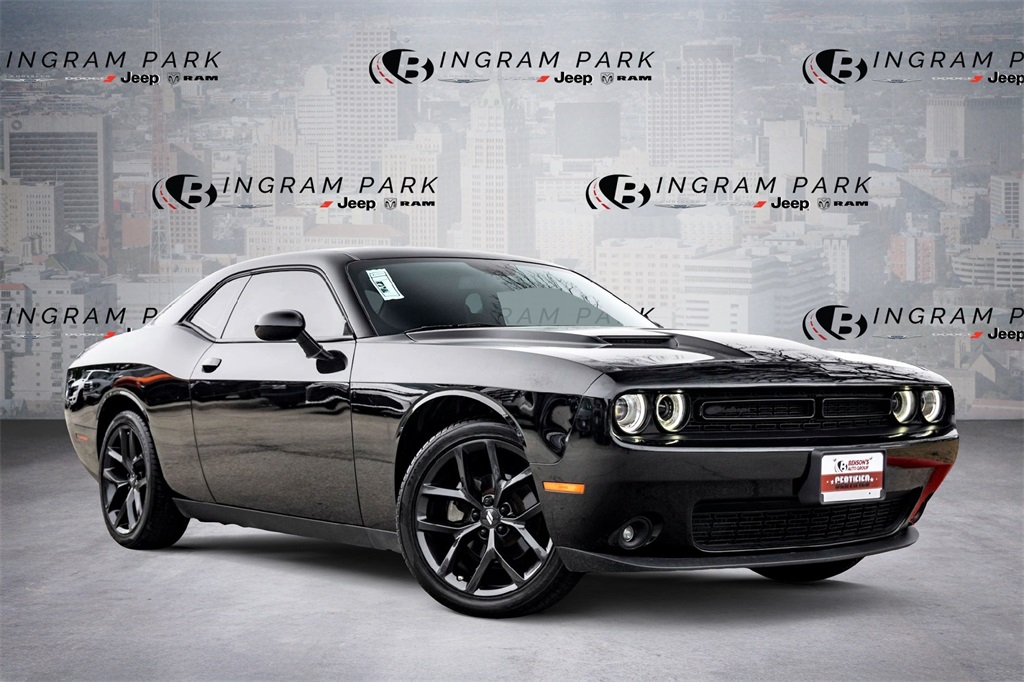 2022 Dodge Challenger SXT