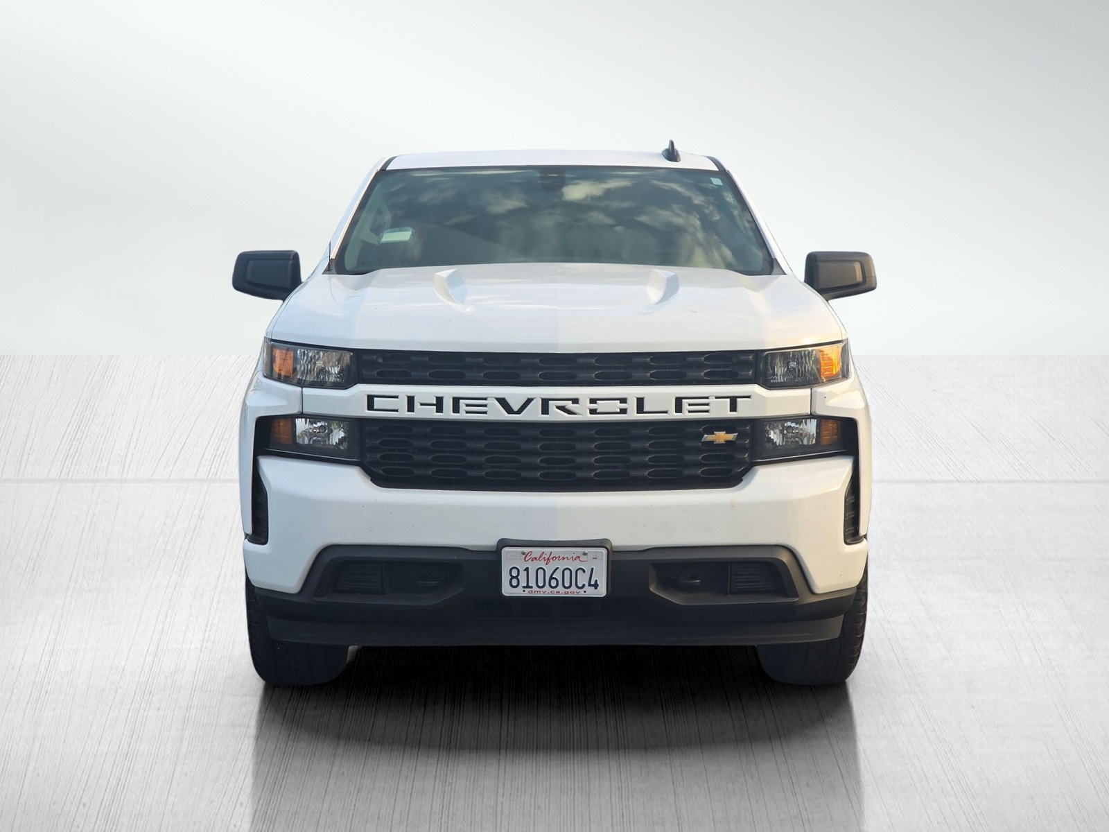 2021 Chevrolet Silverado 1500 Custom photo 2