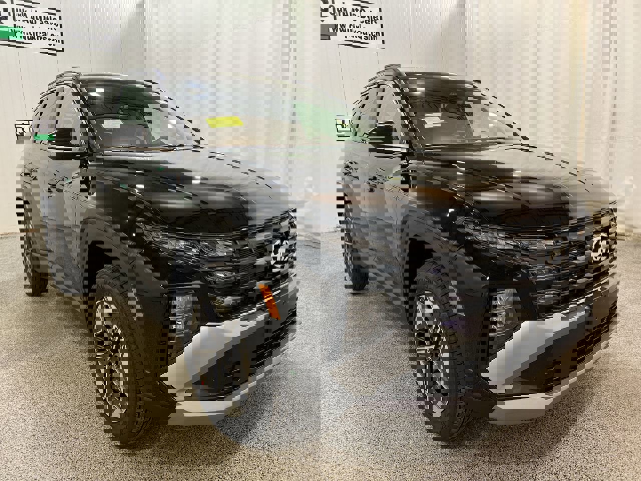 New 2025 Phantom Black Hyundai SEL Convenience image 1