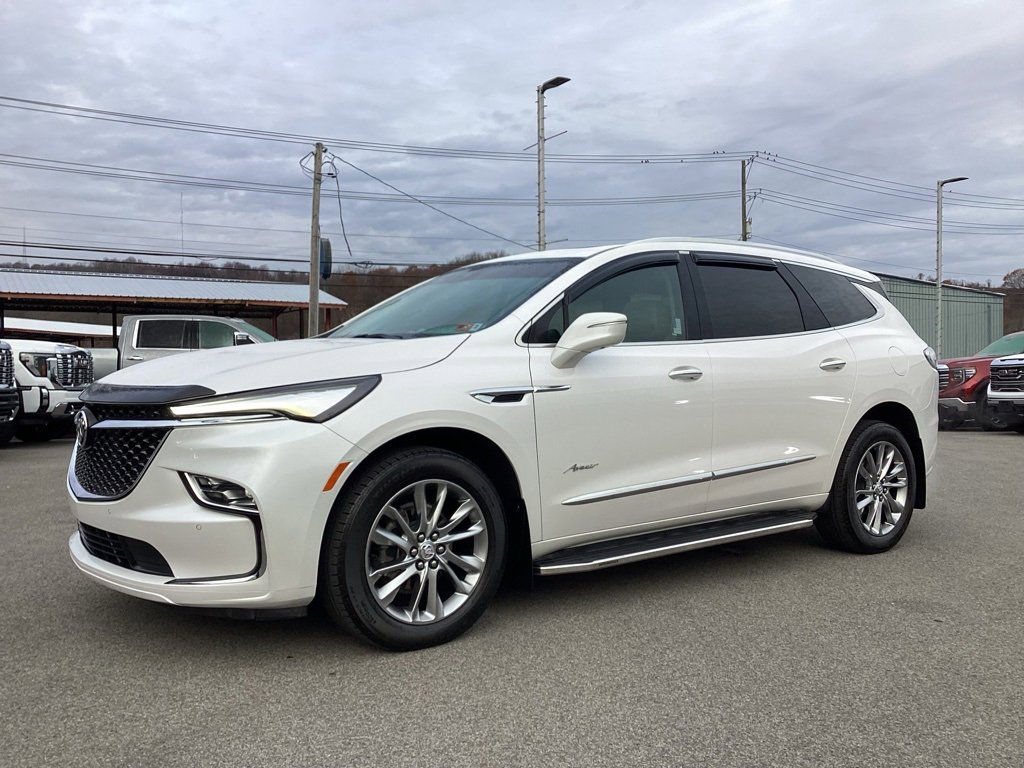 2023 Buick Enclave Avenir's photo