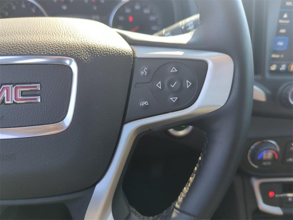 2024 Gmc Terrain SLT photo 25