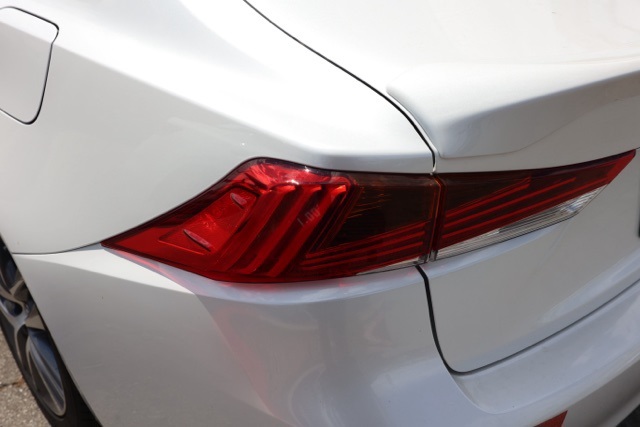 2020 Lexus IS 300 photo 6