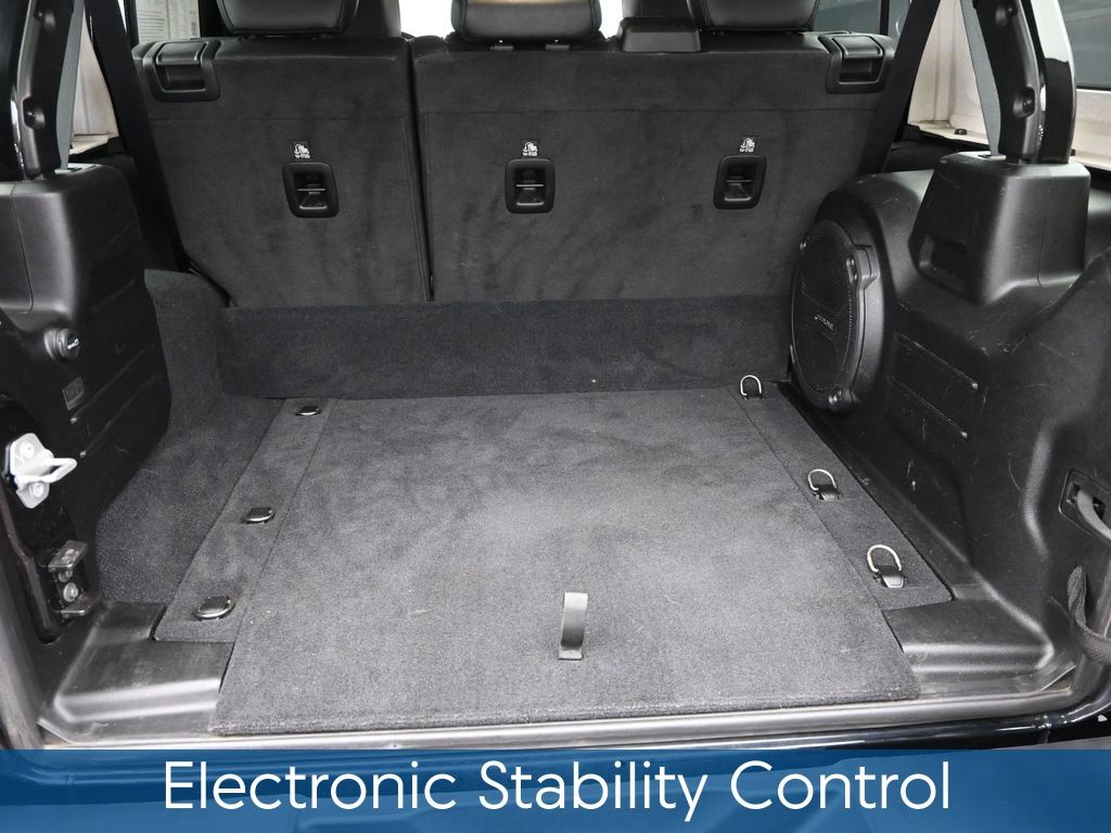 2021 Jeep Wrangler Unlimited Sahara 4xe photo 6