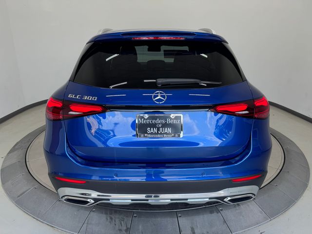 2025 Mercedes Benz GLC 300 photo 12