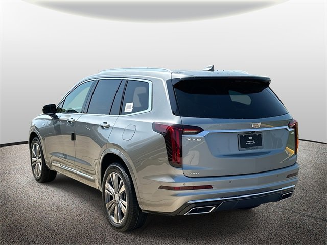 2025 Cadillac XT6 Premium Luxury photo 4